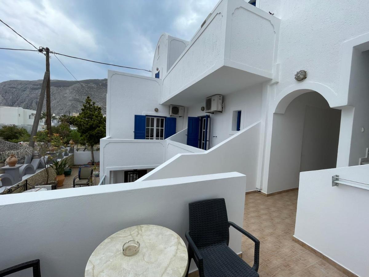 Leonidas Apartments Kamári Exterior foto